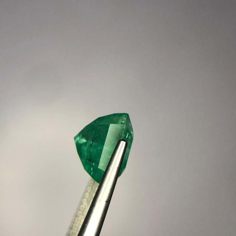 Emerald - 6.78 ct - (ICA GemLab)