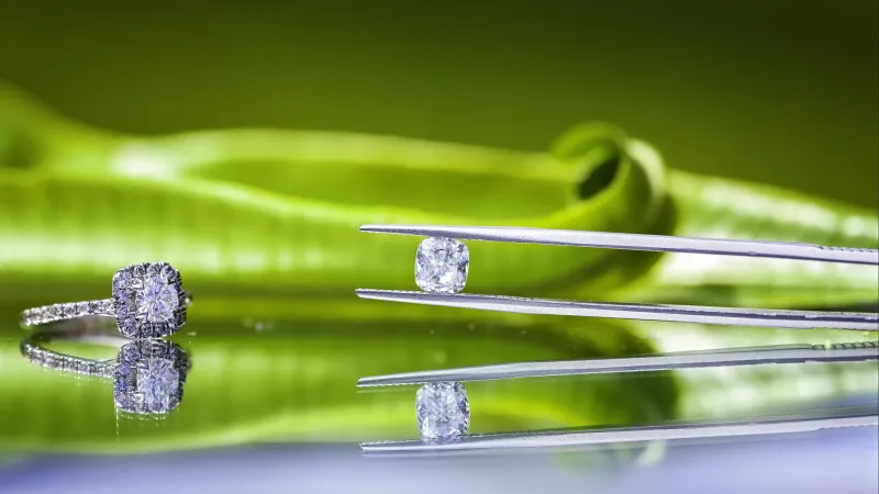 Identifying a transitional cut diamond